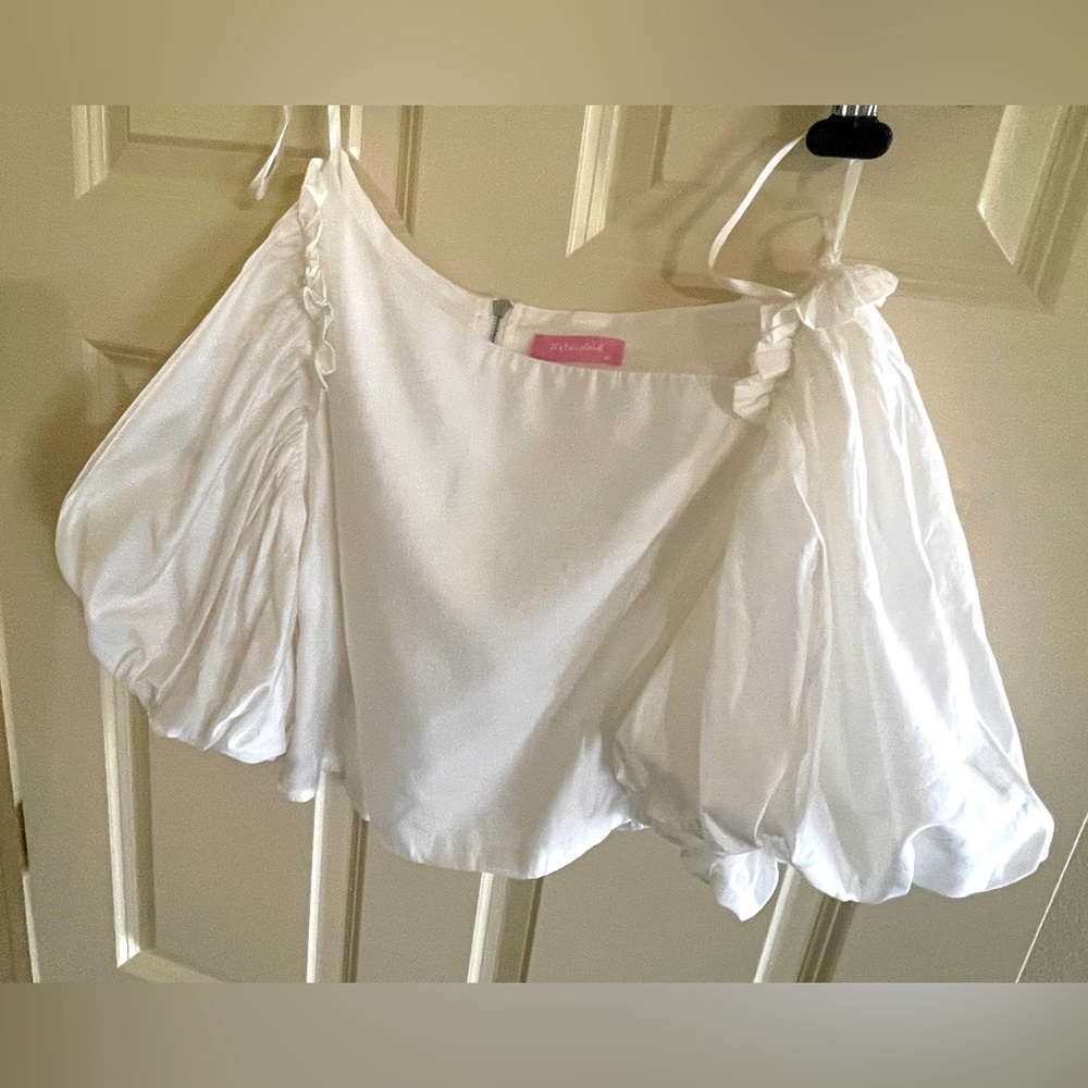STUNNING!!! White Cotton Top Blouse Medium Asymmetrical Cropped Poof Sleeves LA